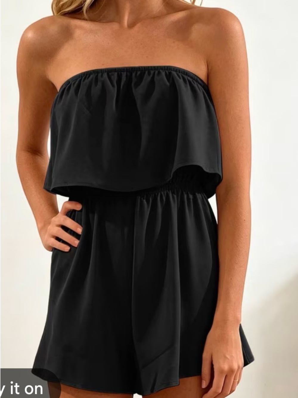 Vici Black Strapless Flounce Romper sz medium